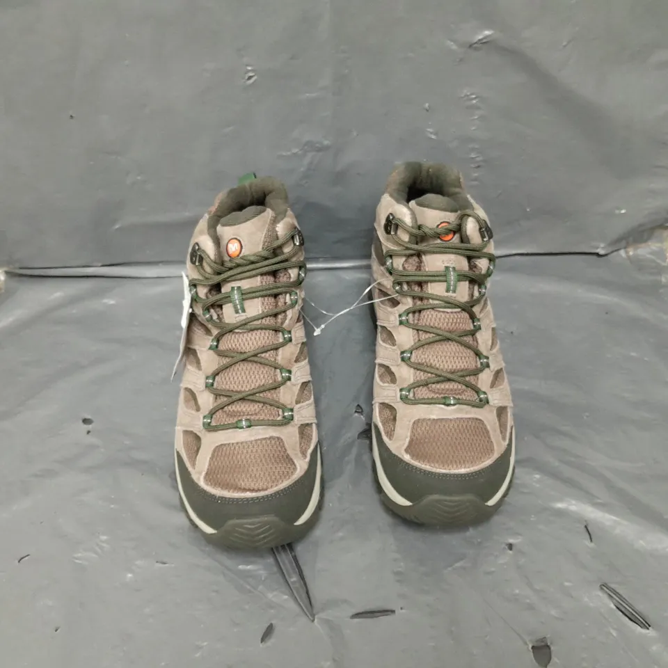 UNBOXED PAIR OF MERRELL MOAB 3 MID BOULDER HIKING BOOTS - UK 11 