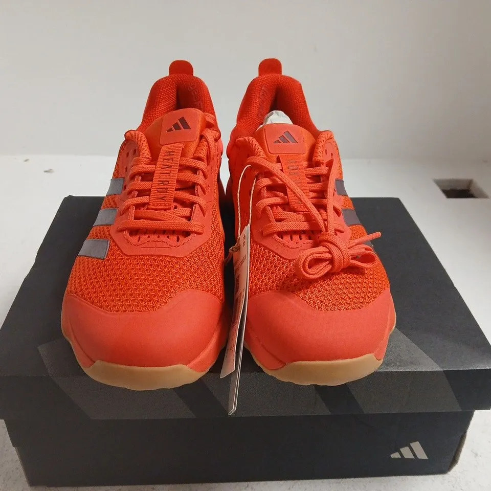 BOXED PAIR OF ADIDAS DROPSET 3 TRAINER W – UK 6