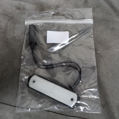 APPROXIMATELY 65 VTA-02 MARKER VEHICLE LIGHTS