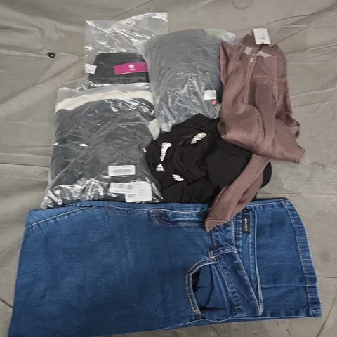 APPROXIMATELY 20 ASSORTED CLOTHING ITEMS IN VARIOUS SIZES, STYLES & COLOURS TO INCLUDE BRANDS SUCH AS ZARA, TU, RIVER ISLAND, ETC - COLLECTION ONLY