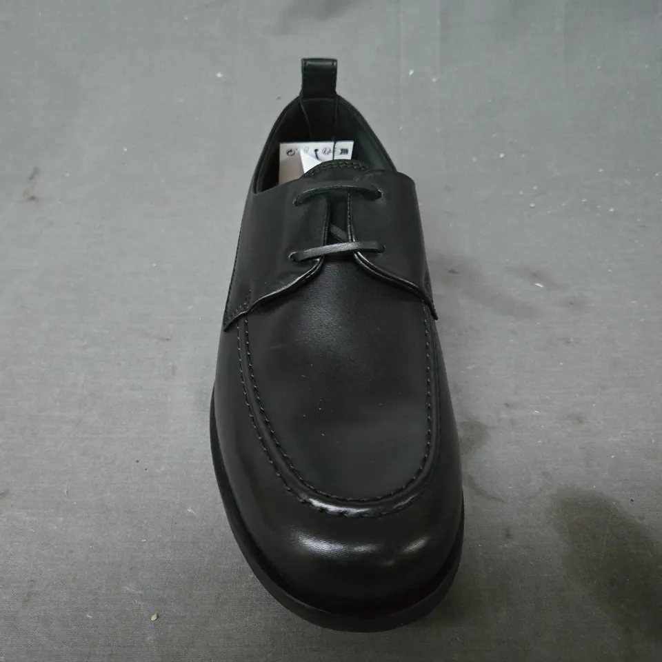 BOXED PAIR OF ZARA SHOES IN BLACK UK SIZE 9