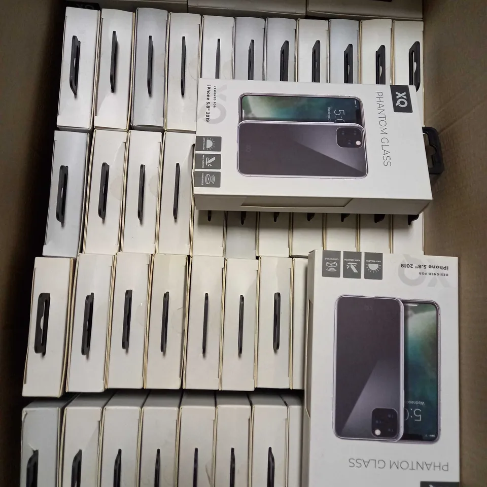 APPROXIMATELY 40  XQ BRAND NEW SEAED PHANROM CASE IPHONE 5.8" 2019 MODEL 