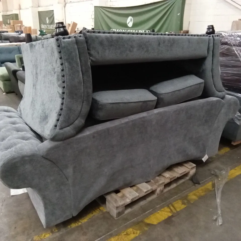 PALLET OF ASSORTED DESIGNER DAMAGED/INCOMPLETE SOFAS