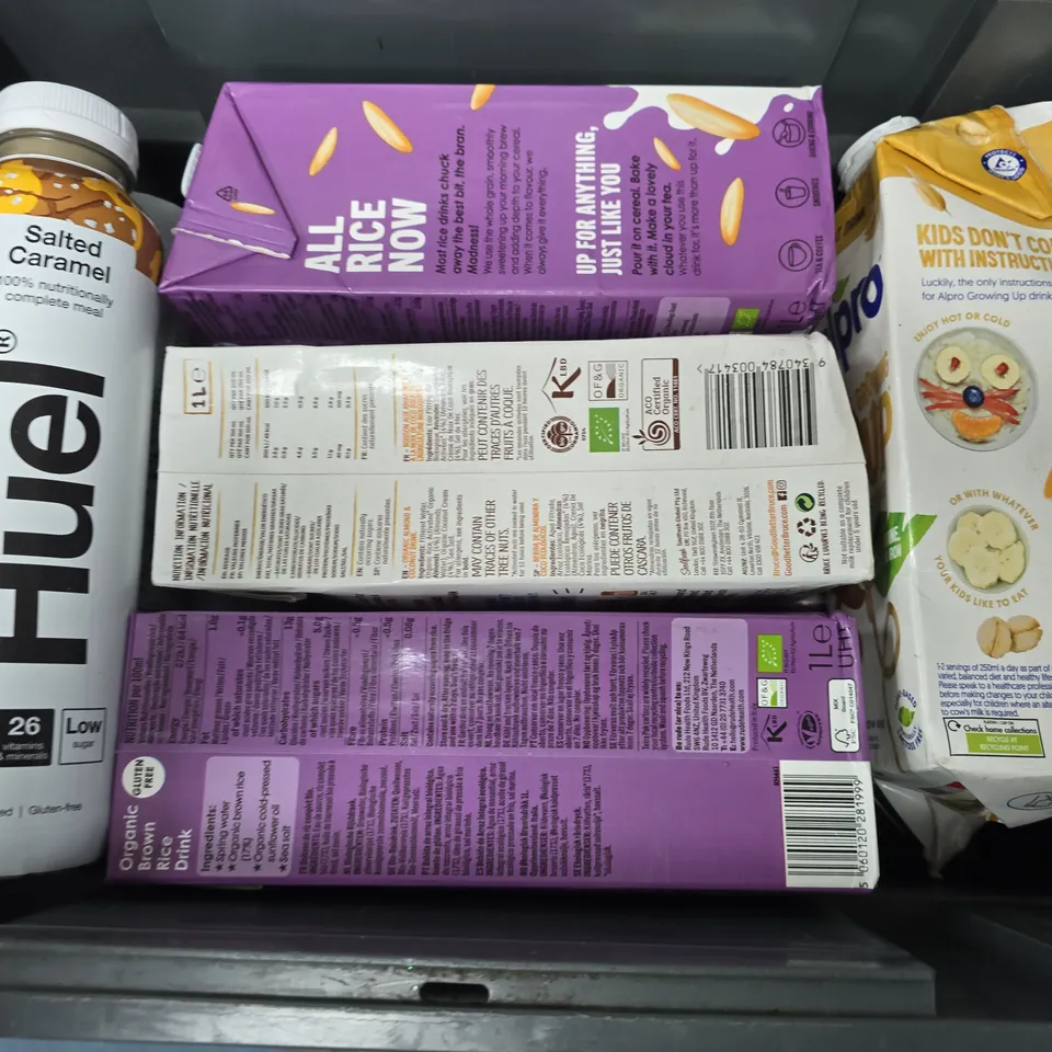 APPROXIMATELY 10 ASSORTED DRINKS ITEMS TO INCLUDE RUDE HEALTH BROWN RICE ORGANIC, HUEL SALTED CARAMEL, ALPRO GROWING UP, ETC - COLLECTION ONLY