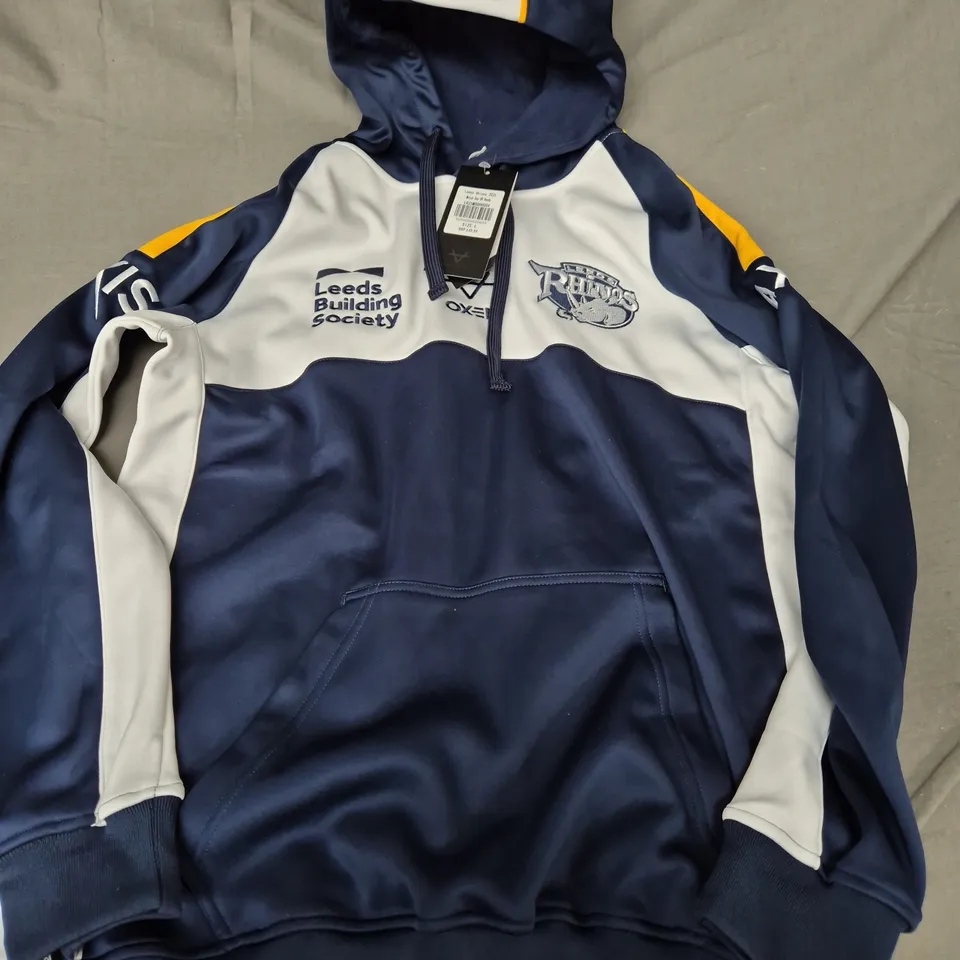 LEEDS RHINOS 2025 MATCH HOODIE IN NAVY/WHITE - LARGE