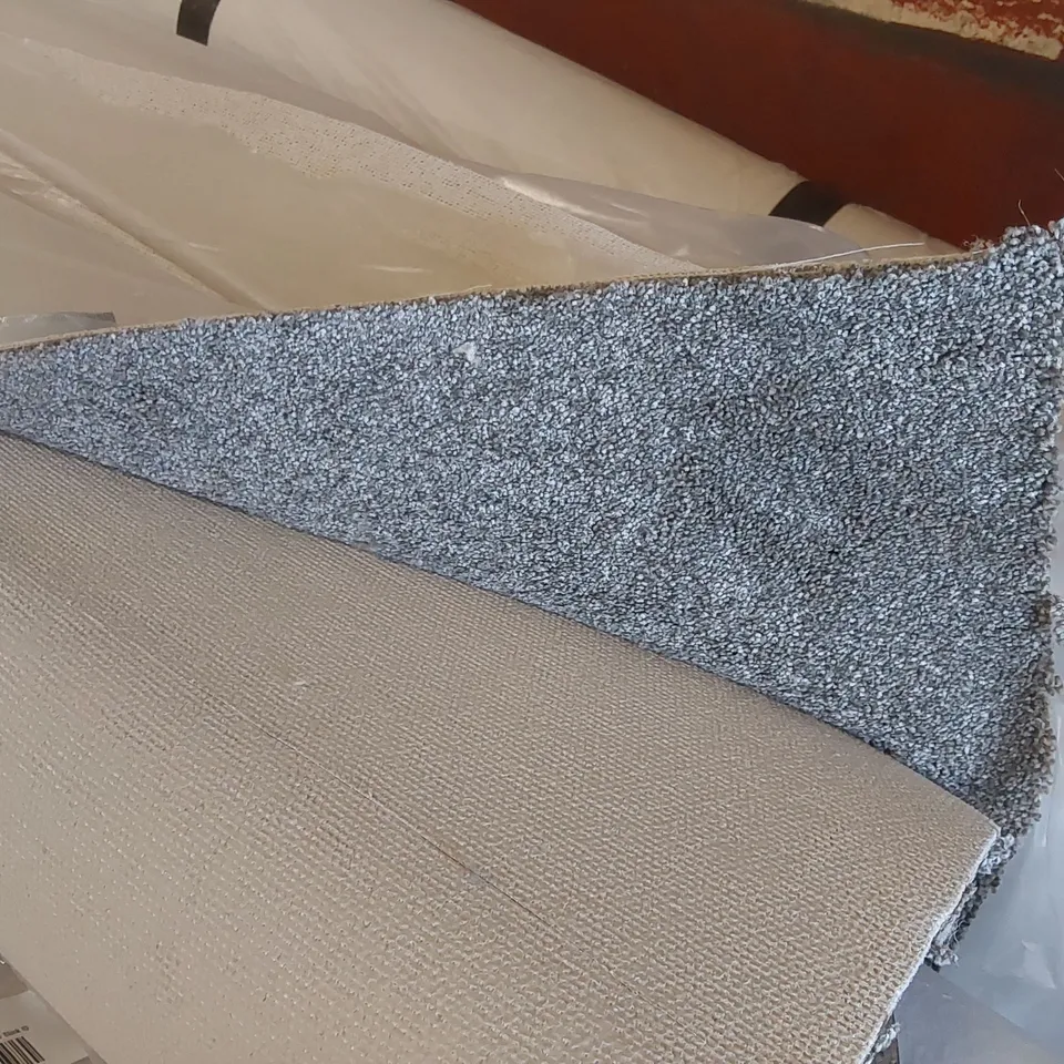 ROLL OF QUALITY PIONEER SCOUT CARPET - APPROXIMATELY 4 x 4m