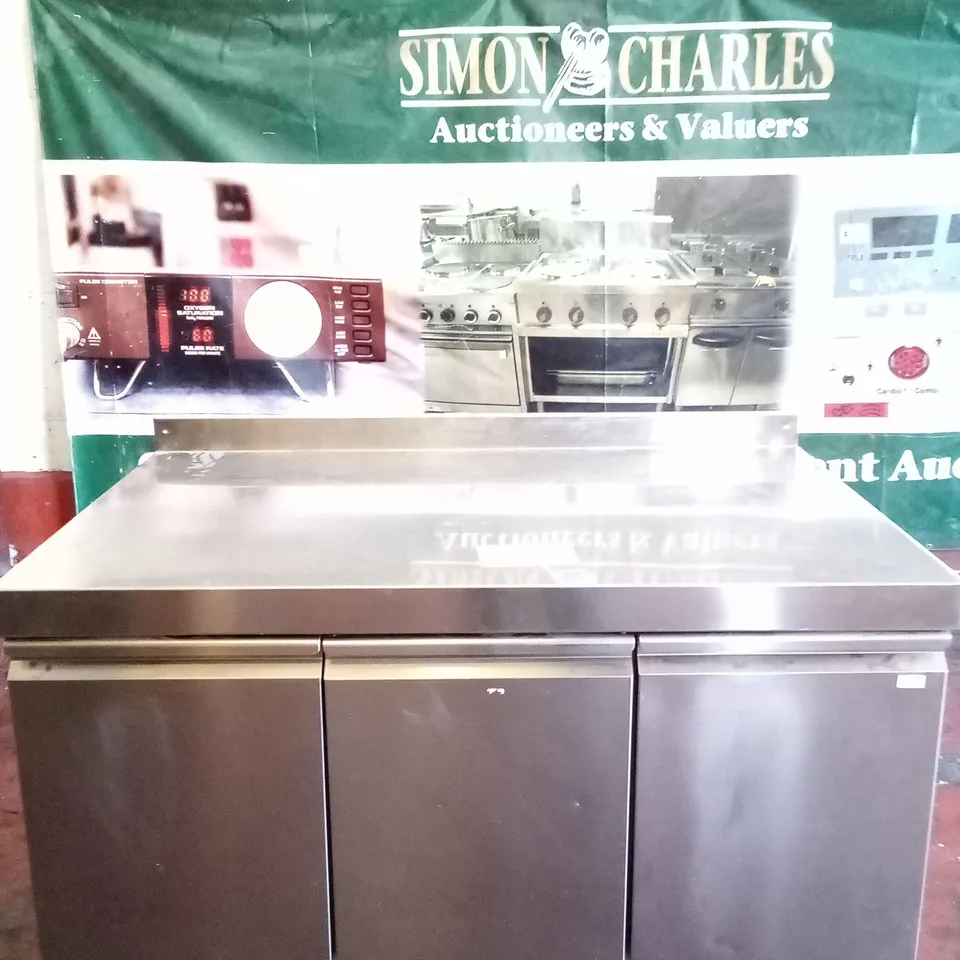 FOOD PREP STATION WITH UNDERCOUNTER FRIDGES R448A