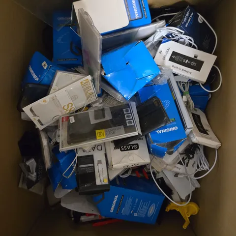 APPROXIMATELY 20 ASSORTED ELECTRICAL PRODUCTS TO INCLUDE SMARTPHONE BATTERIES, PROTECTIVE CASES, DATA CABLES ETC 