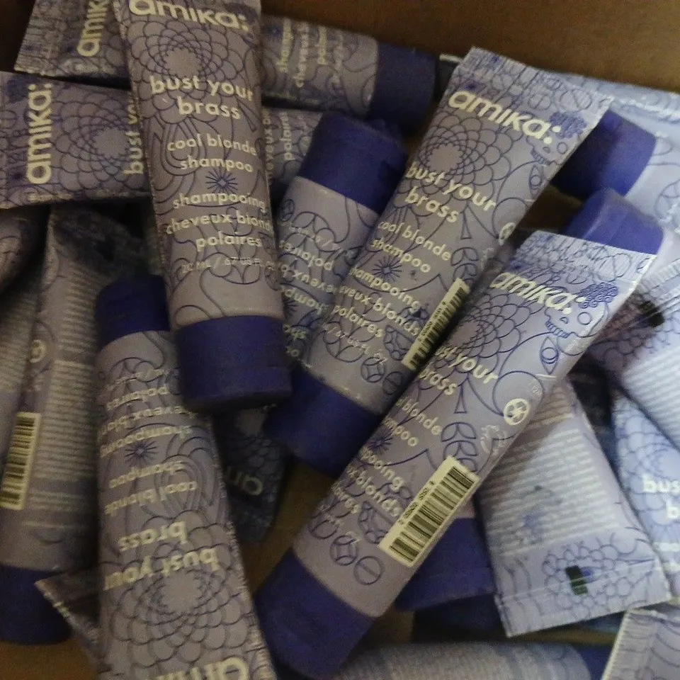 APPROX 30 X 20ML AMIKA BUST YOUR BRASS COOL BLONDE SHAMPOO 