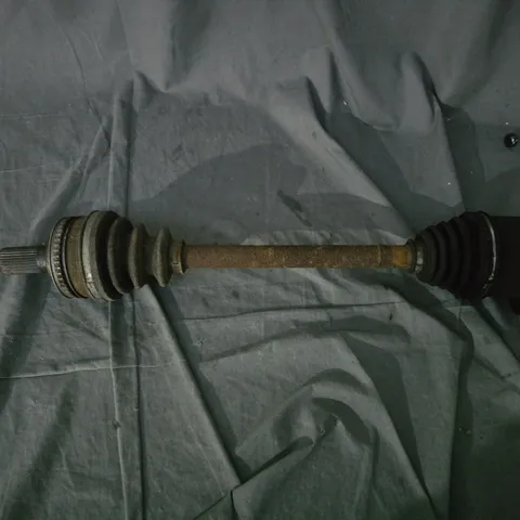 CAR CV AXLE (DRIVE SHAFT) – RUSTY, USED