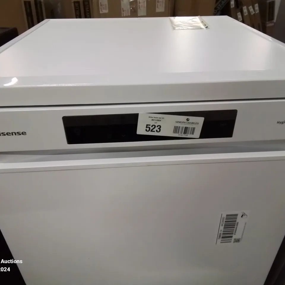 HISENSE HS673C60WUK WIFI CONNECTED STANDARD DISHWASHER - WHITE - C RATED