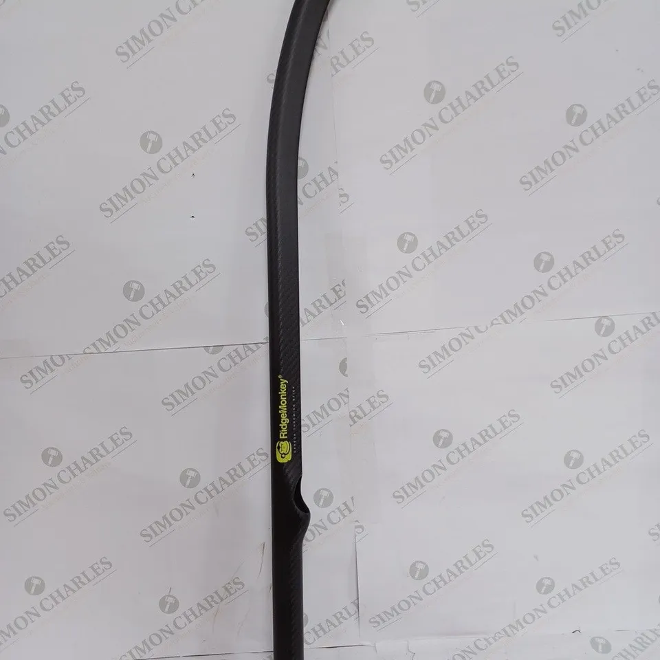 RIDGE MONKEY CARBON THROWING STICK MAT EDITION