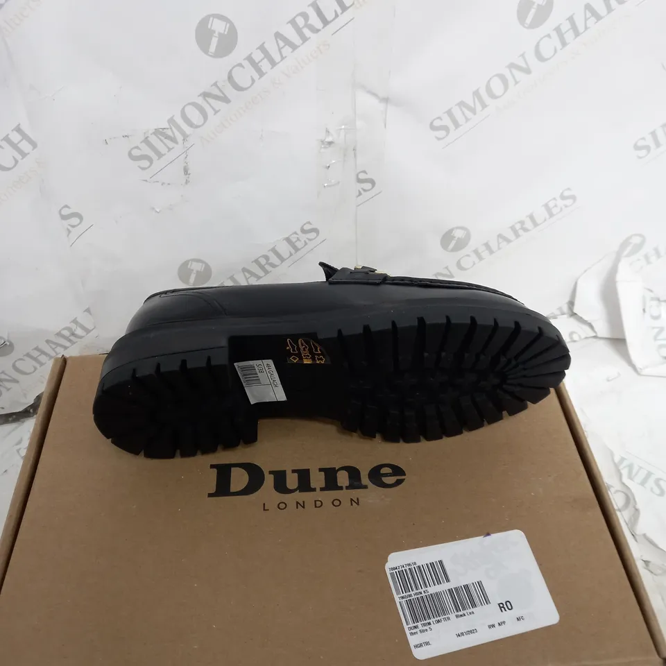 BOXED PAIR OF OUTLET DUNE GALLAGHER CHUNKY SNAFFLE TRIM LOAFERS IN BLACK UK SIZE 5