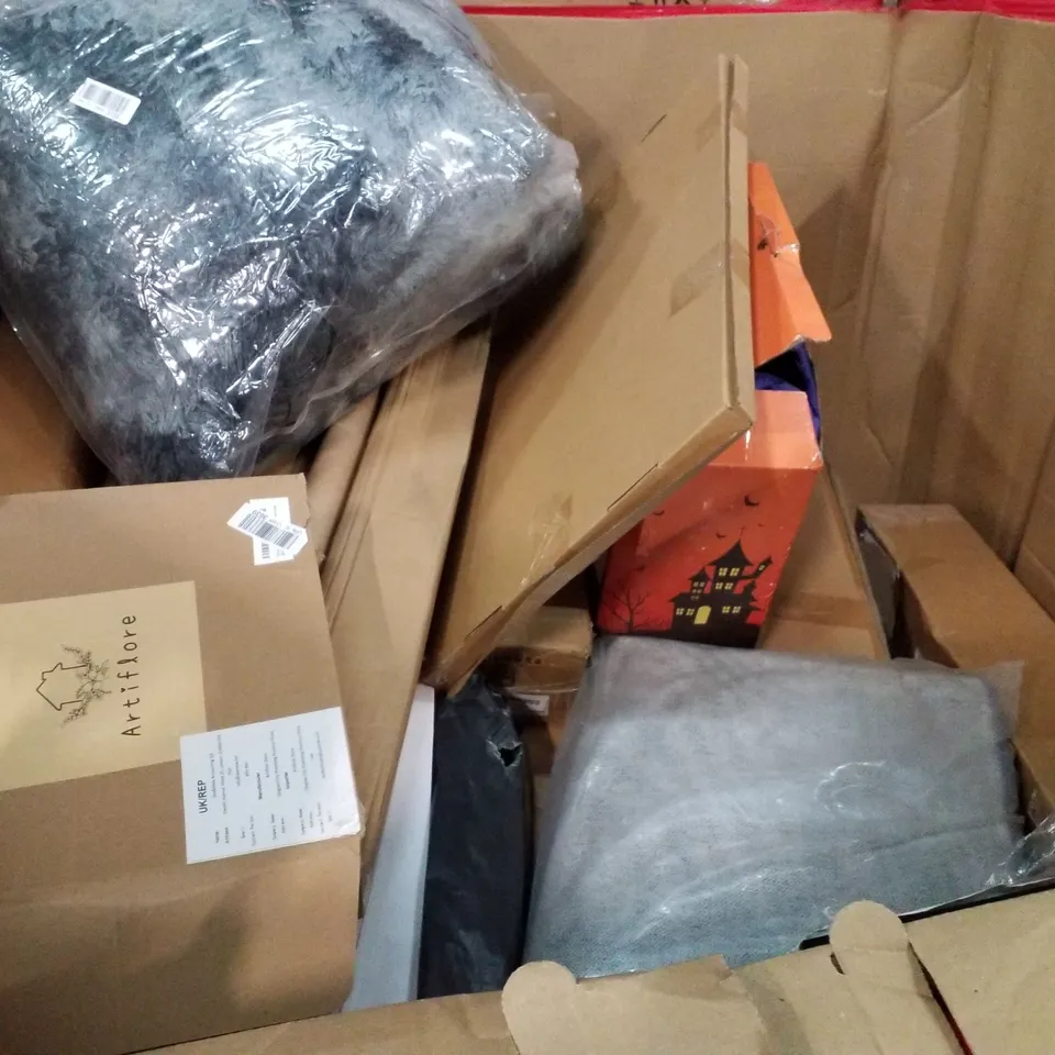 PALLET CONTAINING ASSORTED PRODUCTS INCLUDING OFFICE CHAIR, DEHUMIDIFIER, STAKE LIGHT, WOK PAN NO COATING, RETRACTABLE GATE 