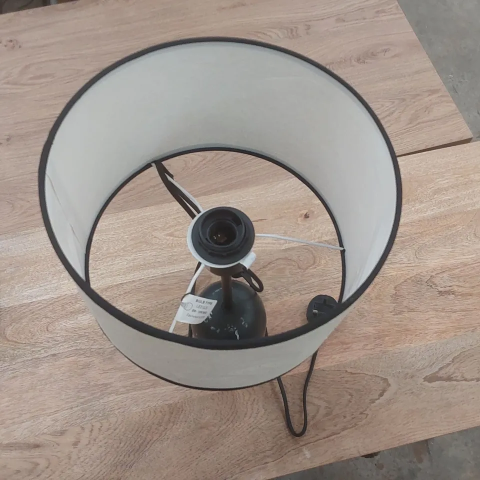 DEREC DOME TABLE LAMP