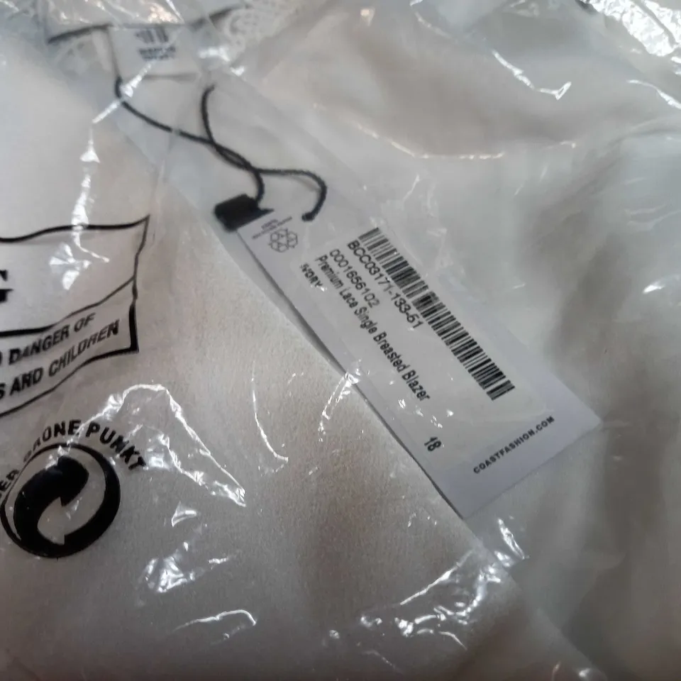 PACKAGED COAST IVORY PREMIUM LACE SINGLE BREASTED BLAZERN - SIZE 18