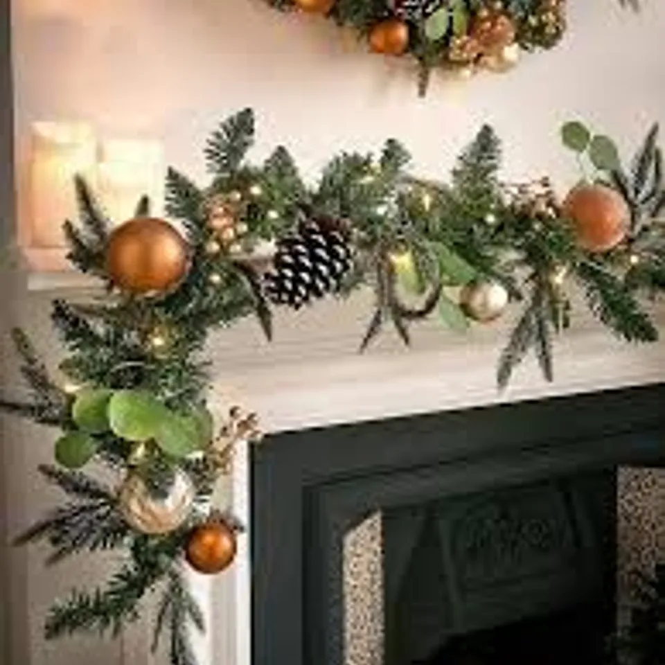 BOXED 9FT COPPER AND GOLD PRE-LIT GARLAND - COLLECTION ONLY