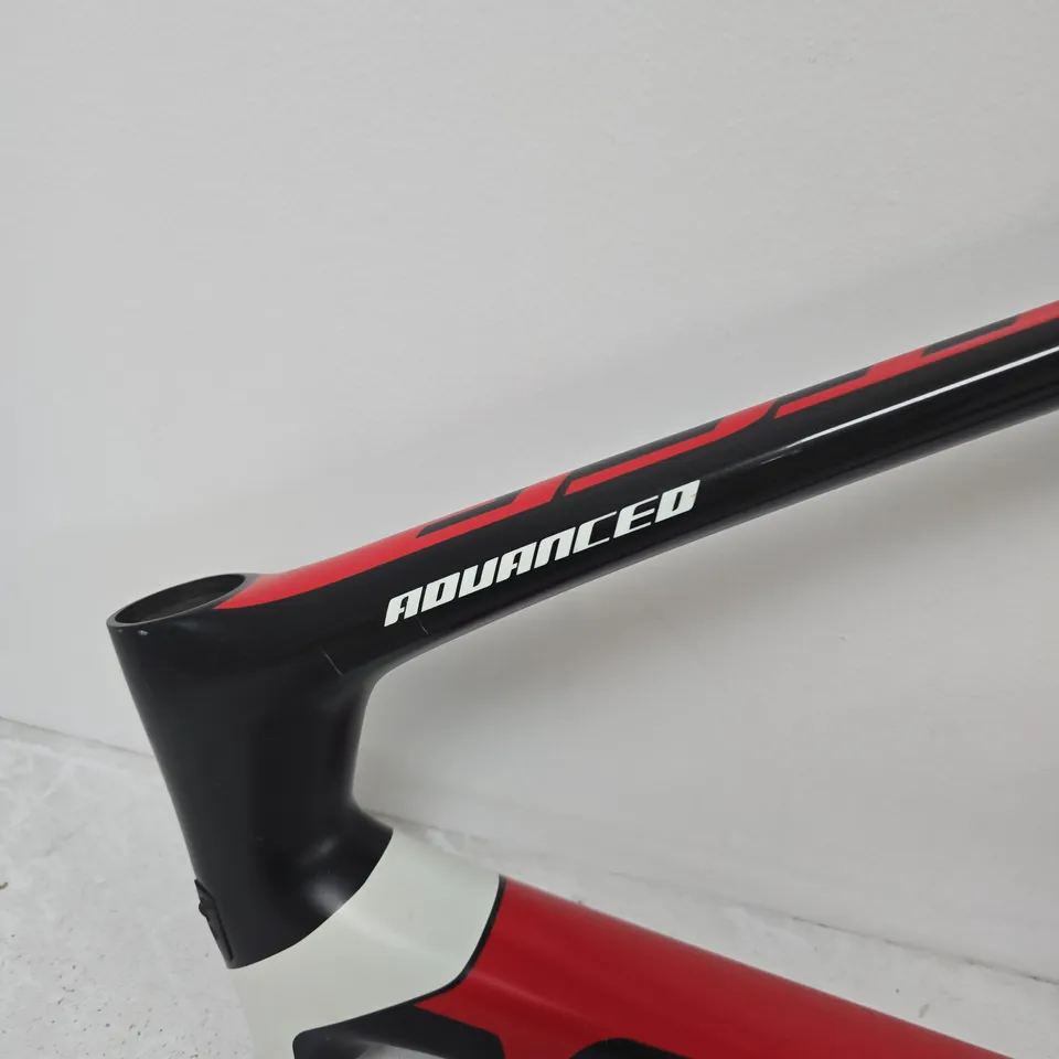 GIANT ROAD BIKE FRAME – ADVANCED, BLACK/RED/WHITE