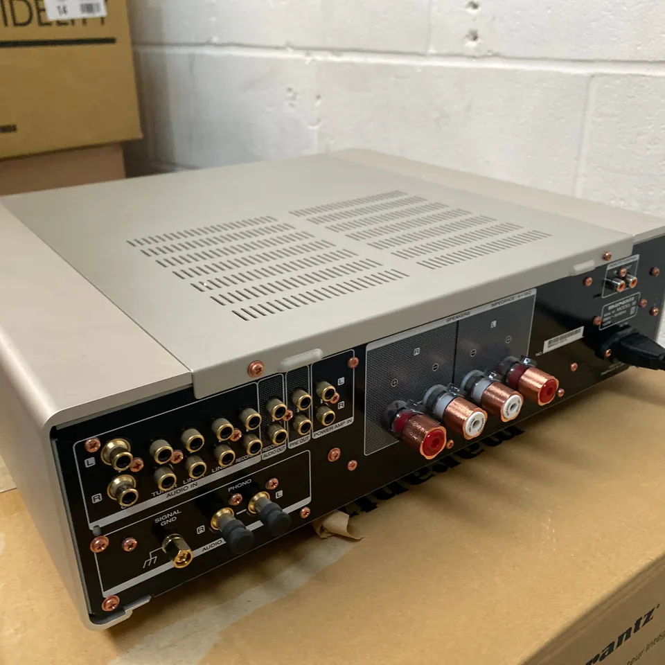 BOXED MARANTZ MODEL 30 INTEGRATED AMPLIFIER