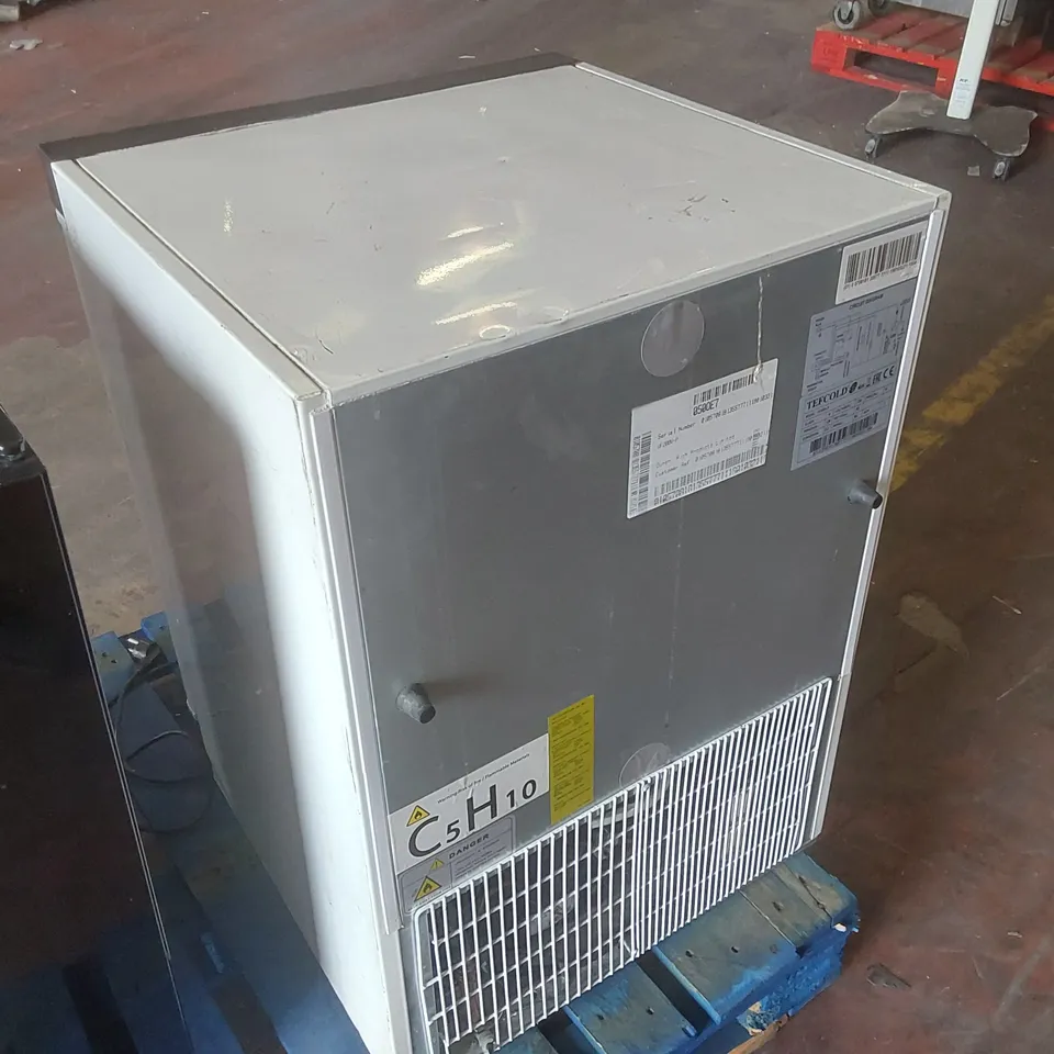 TEFCOLD UF200V-P COMMERCIAL UNDERCOUNTER FREEZER