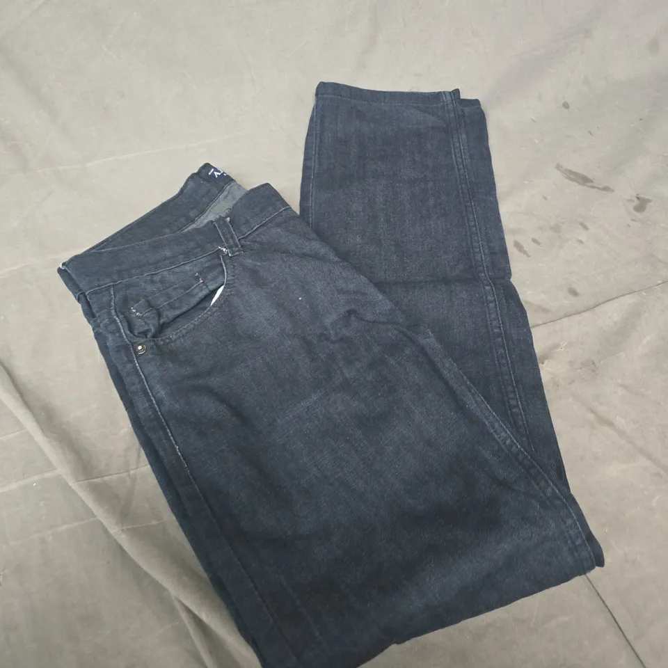 ARMANI JEANS DARK DENIM JEANS – SIZE UK 32 (MEN'S)