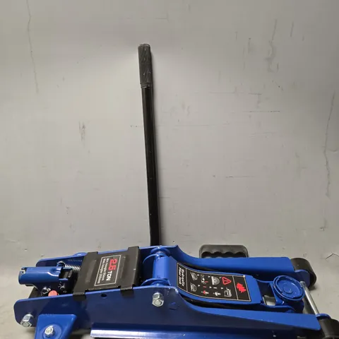 UNBRANDED HYDRAULIC FLOOR JACK 2.5 TON - COLLECTION ONLY