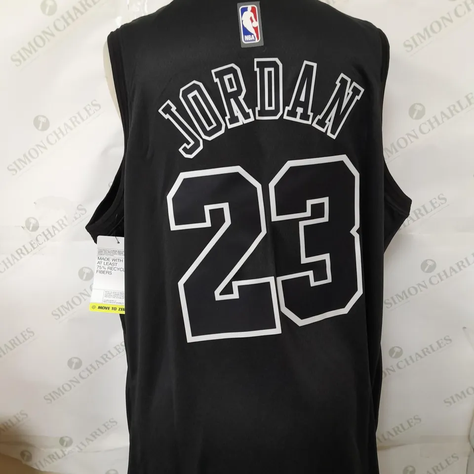 CHICAGO BULLS MICHAEL JORDAN "23" JERSEY 