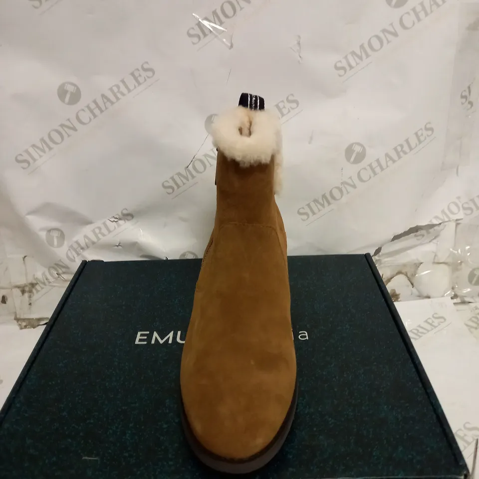 EMU AUSTRAILIA CHESTNUT EXPLORE BOOTS - SIZE 7