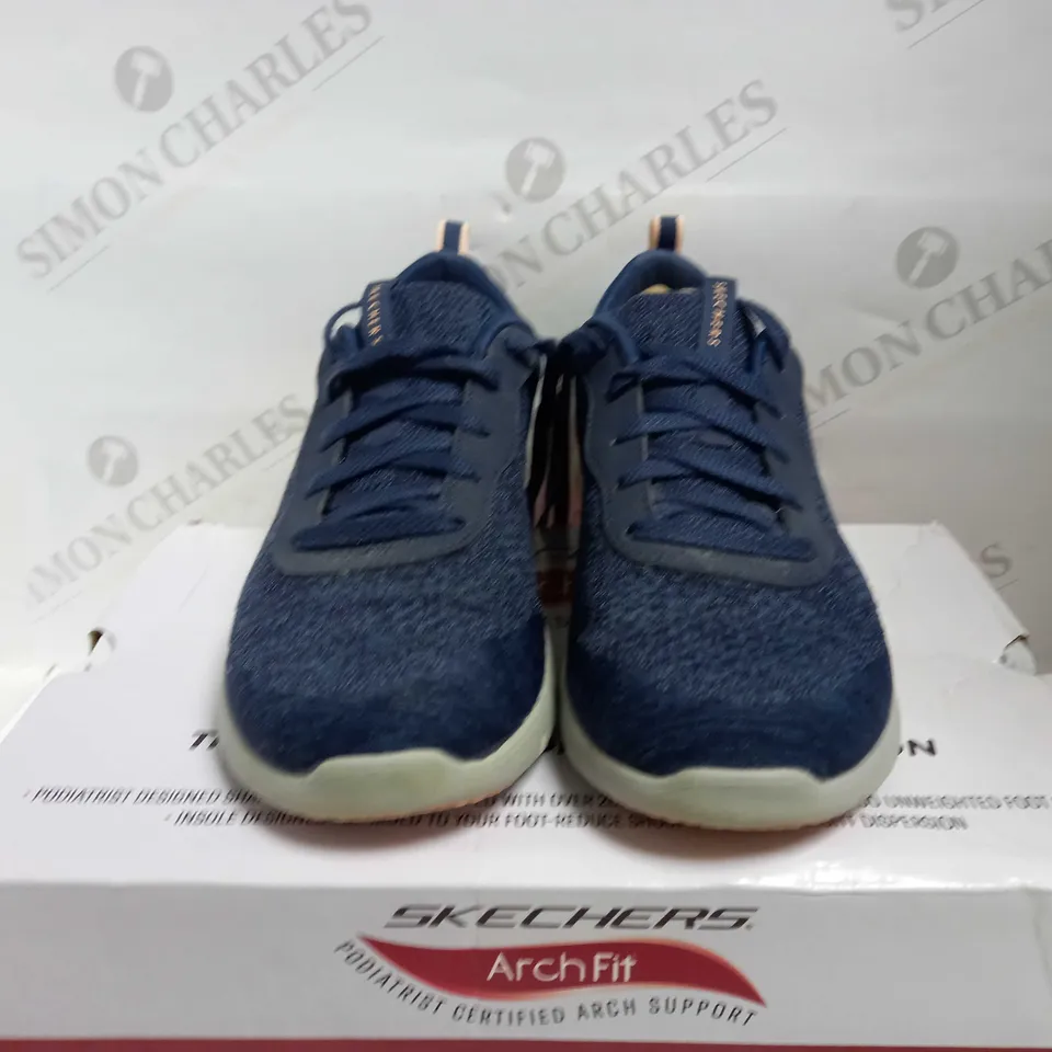 SKECHERS ARCH FIT NAVY TRAINERS UK SIZE 5