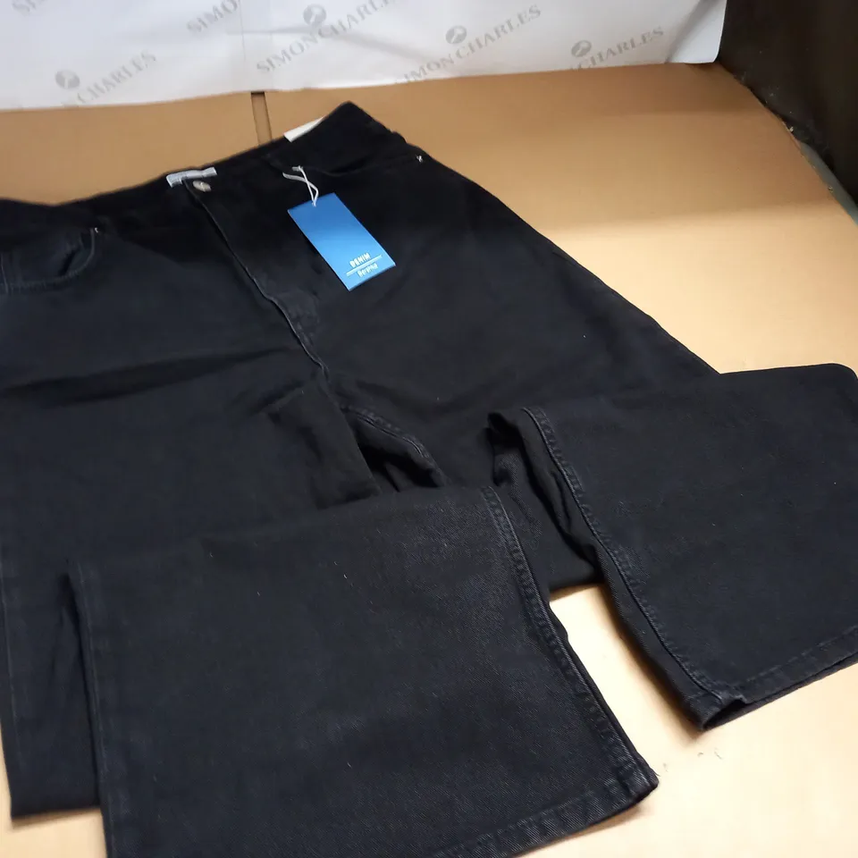 BERSHKA CAMILLA WIDE LEG PETITE JEANS - UK12