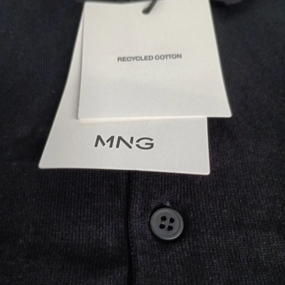 MANGO MNG POLO SHIRT – NAVY, SIZE M (MEN’S)