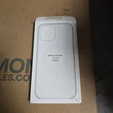 BOX OF APPROXIMATELY 40 ASSORTED PHONE CASES INCLUDING 1PHONE LEATHER FOLIO , IPHONE LEATHER CASE AND IPHONE CLEAR CASE 