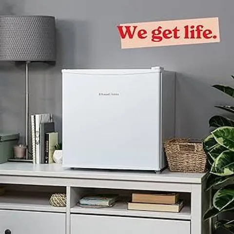 BOXED RUSSELL HOBBS RHTTF0E1W MINI FRIDGE - WHITE