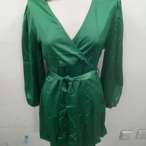 MISSGUIDED MATERNITY LONG SLEEVE DRESS IN GREEN - 10 S