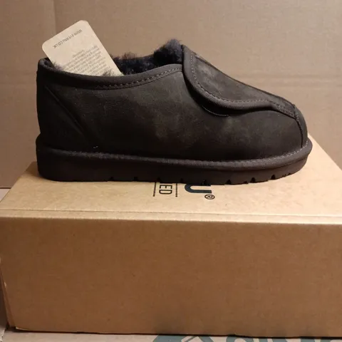 EVERAU SWIFTLET SLIPPERS – CHOCOLATE – 4.5