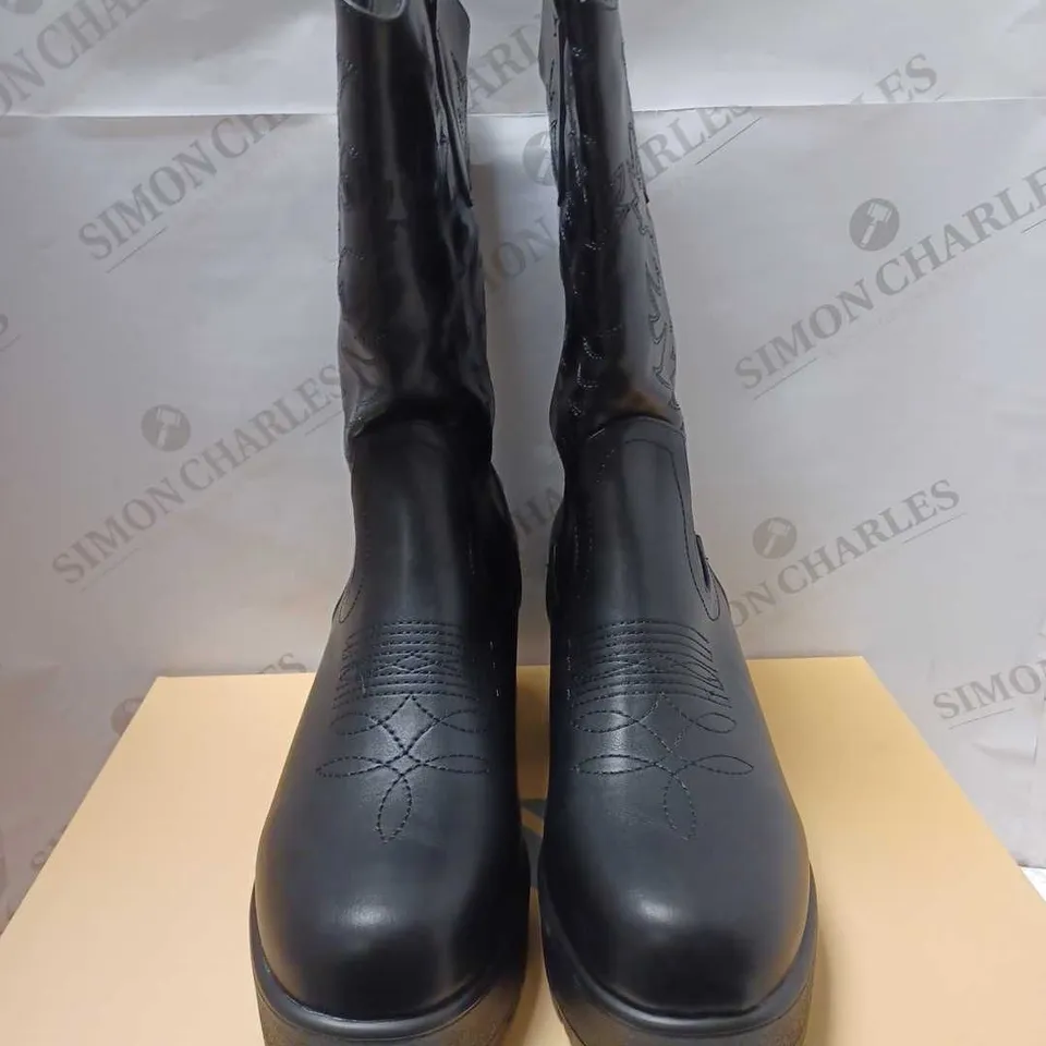 KOI WINTU LONG CHUNKY WESTERN BOOTS, BLACK PU - SIZE 10 