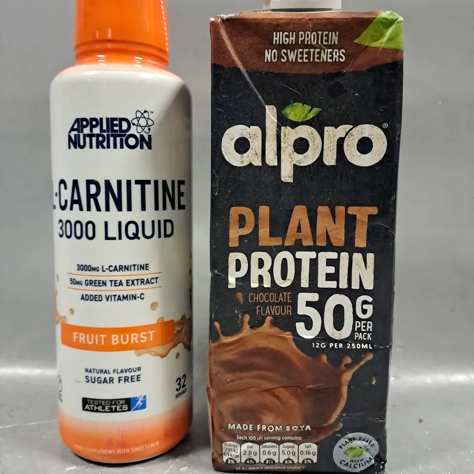 TOTE OF APPROXIMATELY 8 ASSORTED FOOD AND DRINK ITEMS TO INCLUDE ALPRO CHOCOLATE PLANT PROTEIN DRINK, APPLIED NUTRITION FRUIT BURST FLAVOUR DRINK