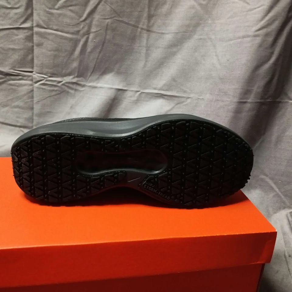 NIKE BLACK QUILTED KNIT RUNNING SHOES GORE-TEX – UK SIZE 6.5