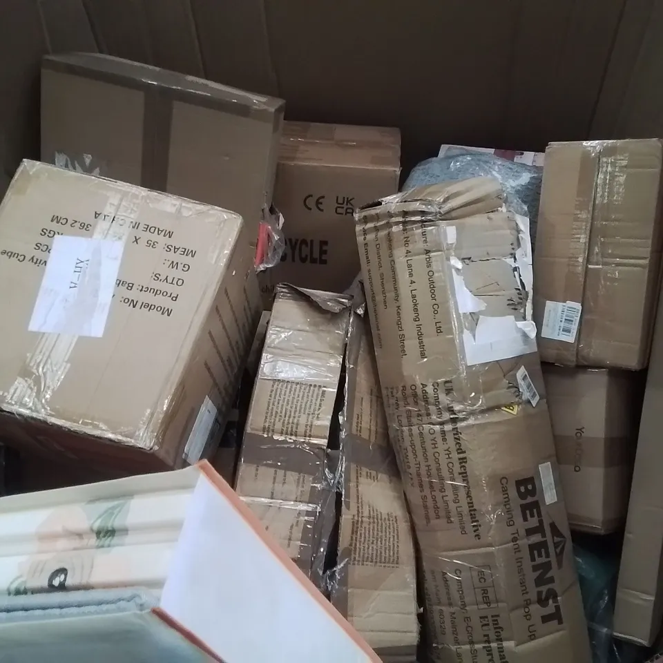 PALLET CONTAINING VARIOUS ASSORTED BOXED HOUSEHOLD ITEMS TO INCLUDE: BEDSIDE CRIB, CAMPING TENT, CONVECTOR HEATER, TRASH BIN, PLAYMAT, BABYS ACTIVITY CUBE AND LOTS MORE UNMARKED BOXED ITEMS 