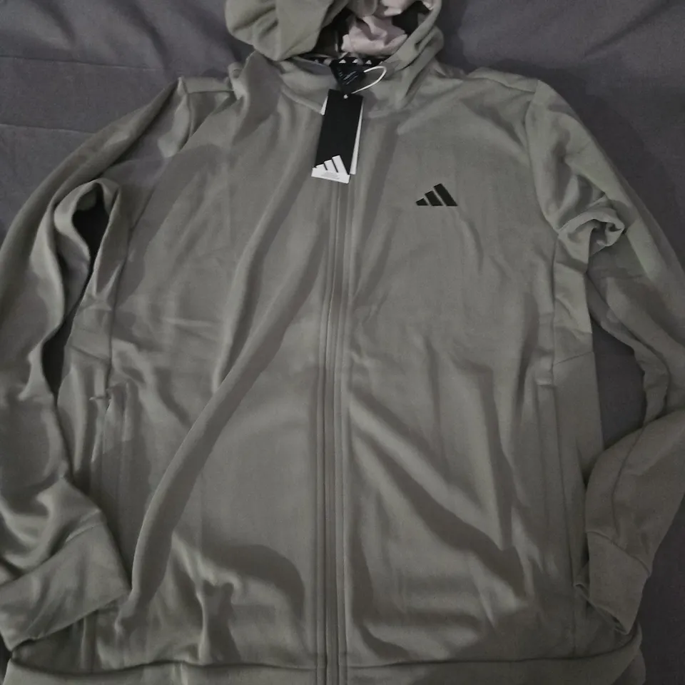 ADIDAS IW8499 CAMOUFLAGE FZ HD ZIP HOODIE – OLIVE, UK M