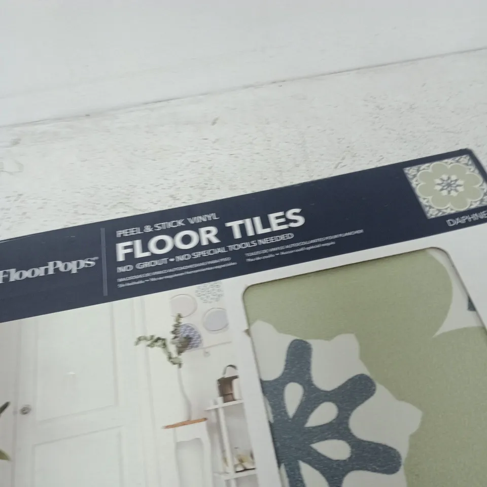 FLOOR TILES – PEEL & STICK VINYL FLOOR TILES, 10 TILES (12IN X 12IN)