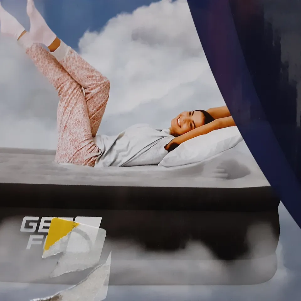 BOXED AIR BED IN BLACK AND GREY W152 X L203 H53 CM 