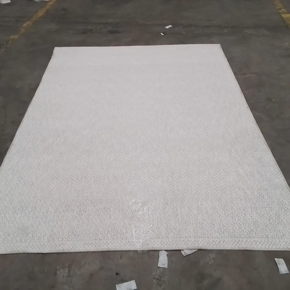 QUALITY DESIGNER AREA RUG - APPROXIMATELY 220X160CM