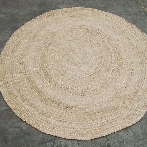 QUALITY DESIGNER AREA RUG - APPROXIMATELY 180X180CM