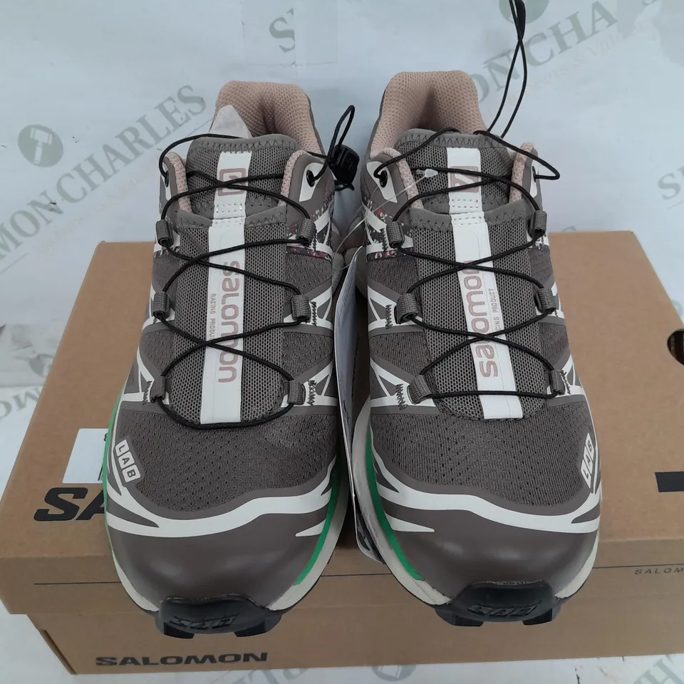BOXED PAIR OF SALOMON XT-6 MINDFUL 2 SHOES IN ALMOND - UK 5
