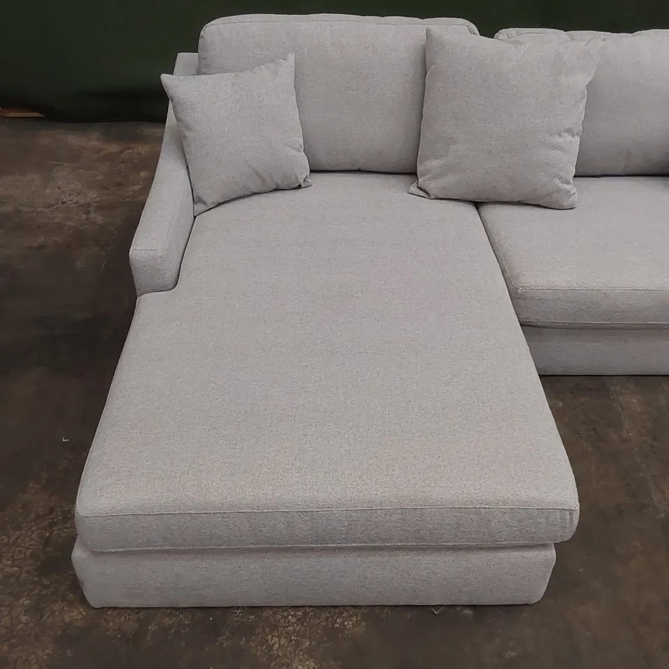 DESIGNER FABRIC UPHOLSTERED CHAISE SOFA WITH SCATTER CUSHIONS