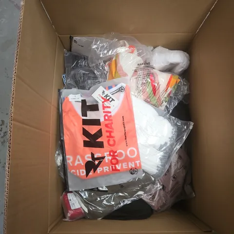 BOX OF APPROXIMATELY 20 ASSORTED CLOTHING ITEMS TO INCLUDE: ZARA QUARTER ZIP