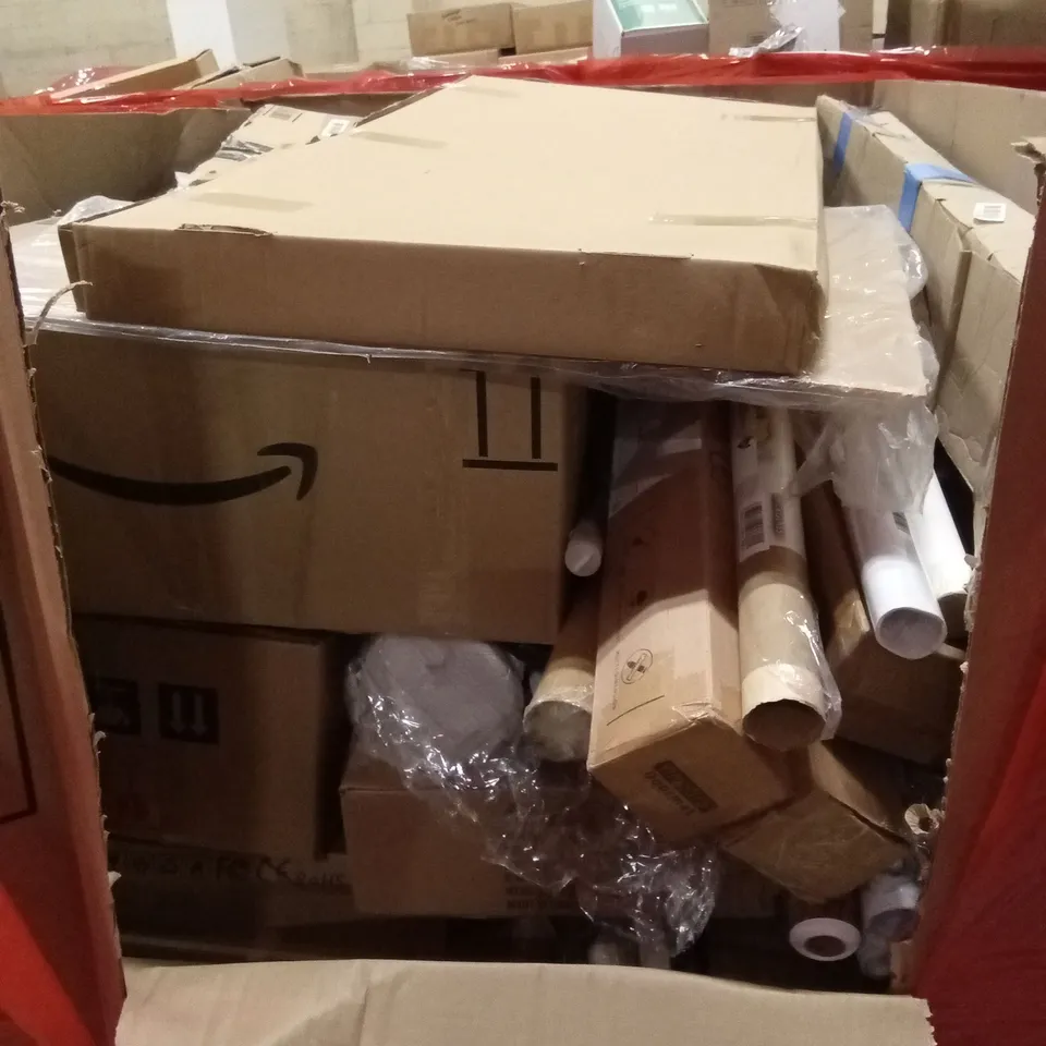 PALLET OF ASSORTED HOUSEHOLD GOODS AND PRODUCTS TO INCLUDE; RETRACTABLE GATE, SOLAR PANEL KIT, DOORMAT ETC