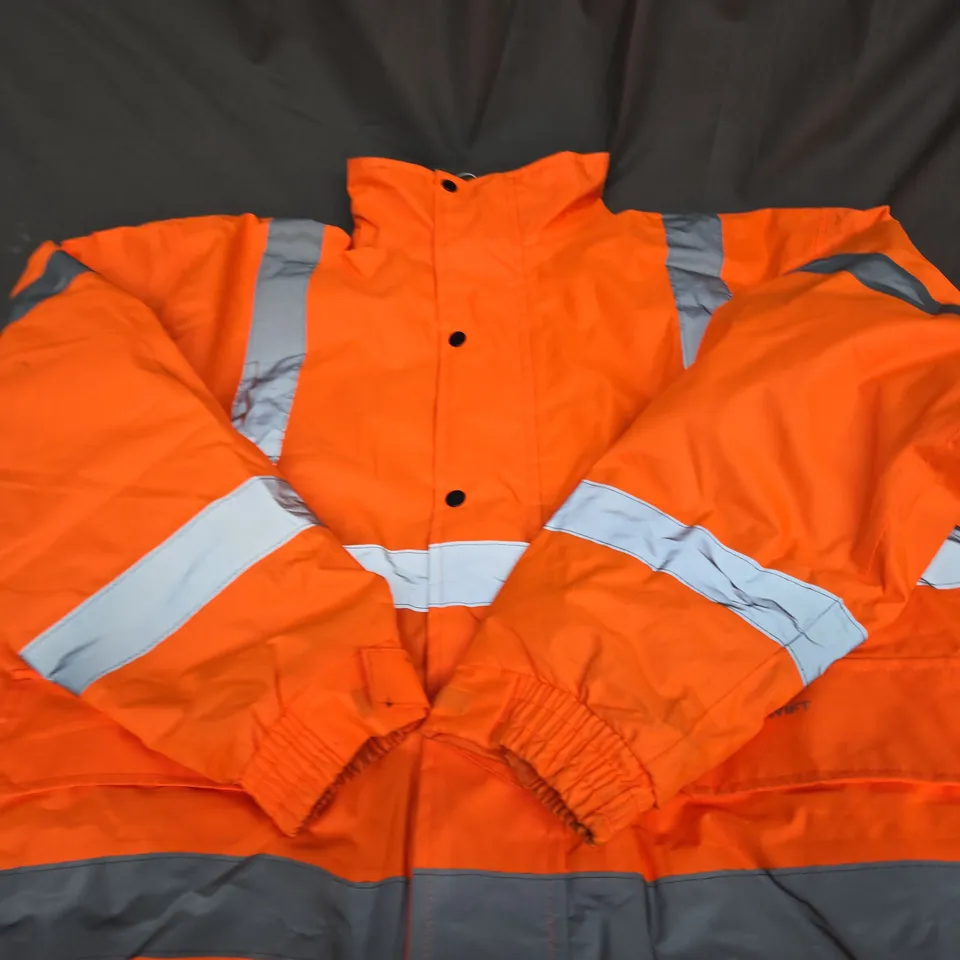 HIVIS ZIPPED JACKET SIZE 50-52