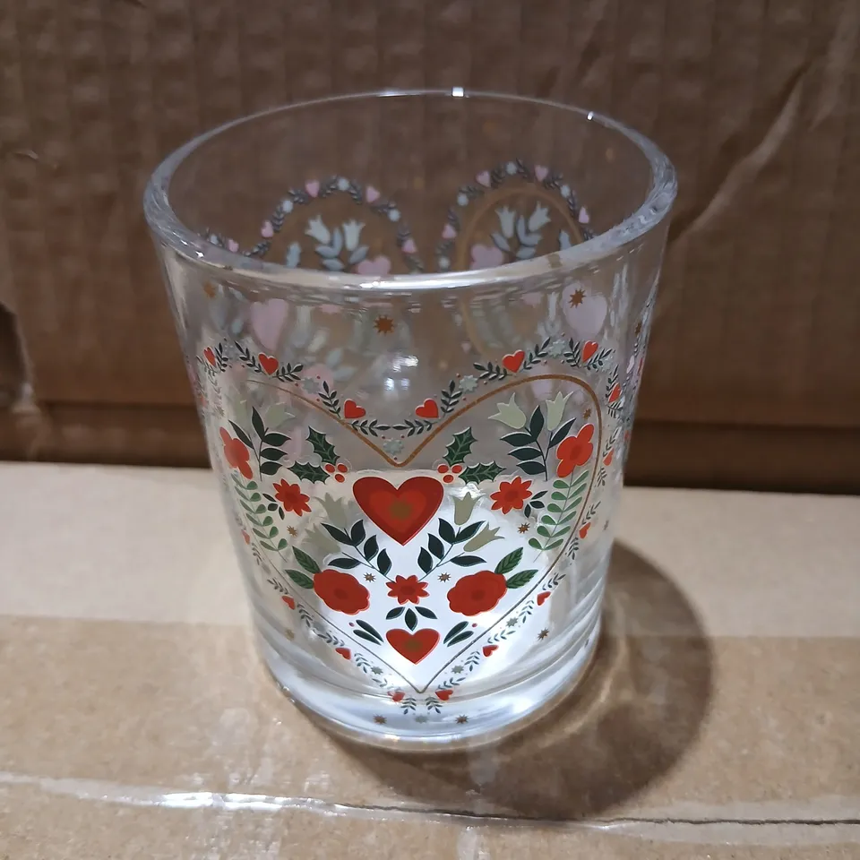 FORTY EIGHT GISELA GRAHAM LONDON GLASS TUMBLER - HEART & FLORAL PATTERN 